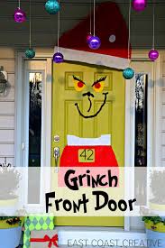 holiday door decorations unusual ideas