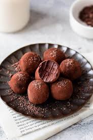 vegan chocolate truffles with cocoa