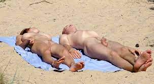 Paar nackt strand