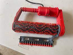 carpet cleaning brush head embly