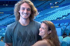 He didn't marry yet but, he has a girlfriend. Girlfriend Why Stefanos Tsitsipas And Maria Sakkari Were Rumoured Dating Tennis Tonic News Predictions H2h Live Scores Stats