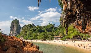 how much does it cost to visit thailand