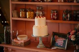 51 Ingenious Wedding Cake Stand Ideas