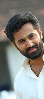 Unnikrishnan mukundan commonly known as unni mukundan (born 22 september 1987) is an indian film actor, who predominantly appears in malayalam films. Filmfare Exclusive Muscle Aliyan Unni Mukundan Talks About Films Family And Fitness Filmfare Com