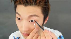 how to apply eyeliner men 13 steps
