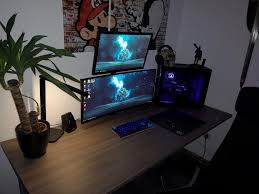 お前らの部屋のpcデスク見せろよ ウルトラワイド液晶モニター part 52 ヲチモノ pcデスク ゲーミングルーム モニター