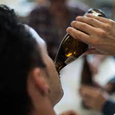 Sondern bewährung bekommt oder so? Alkohol Wie Alkohol Auf Den Korper Wirkt Rauschmittel Gesellschaft Planet Wissen