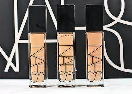 does the nars natural radiant longwear