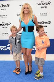 Britney spears has shared a sweet family photo with fans on instagram and opened up about becoming a mother at the age of 24. Britney Spears Shares Rare Photo Of Her Sons And They Re Taller Than She Is Now