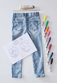 Pour the primer paint into a paint tray. How To Draw On Denim Easy Fashion Diy Now Thats Peachy