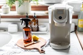 a keurig coffee maker with vinegar