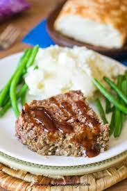 Momma's meatloaf is a classic meatloaf that has the best flavor ever! Slow Cooker Classic Meatloaf Allfreeslowcookerrecipes Com