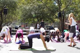 guide to free yoga cles in nyc