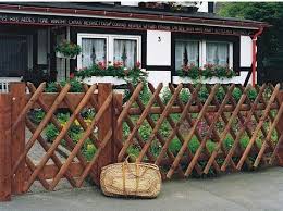 15 easy diy garden fence ideas