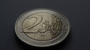 Thailändische baht als falsche 2 euro münzen im umlauf münchentv. Wertvolle 2 Euro Munzen So Erkennen Sie Seltene Exemplare Chip