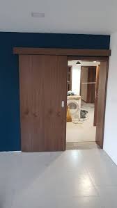 Какво ще кажете за гардероб с плъзгащи врати? Prvoklasni Plzgashi Vrati Po Porchka Sbs Design