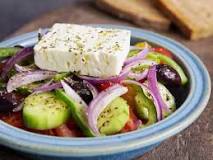 Is Greek salad the healthiest salad?