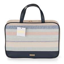 tee weekender makeup toiletry bags