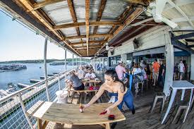 lake travis waterfront restaurant and