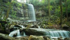waterfall hikes in the smoky mountains