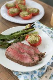 Sprinkle meat on both sides with half the salt and pepper. Easy London Broil Marinade Recipe Just 4 Ingredients Aggie S Kitchen