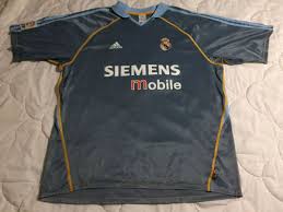 On 15 may 2002, real madrid lift their 9th european cup with a wonder goal from zidane. Real Madrid Third Football Shirt 2003 2004