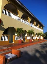 Coconut inn features an a la carte restaurant, offering international cuisine. Esta Primera Habitacion De La Izquierda Fue La Nuestra Picture Of Coconut Inn Aruba Tripadvisor