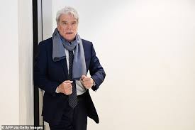 Jump to navigation jump to search. Burglars Beat French Tycoon Bernard Tapie 78 And His 70 Year Old Wife And Tie Them Up In Raid Saty Obchod News