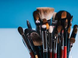 close up makeup brush set for coloring eyes