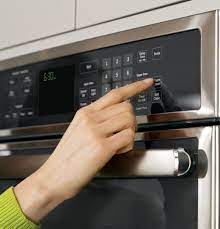 Cleaning Your Oven With Steam Clean from GE Appliances | Blog | Bray &  Scarff Appliance & Kitchen Specialists Bray & Scarff Appliance & Kitchen  Specialists