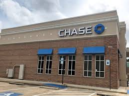 You can call the number on the back of your card to request a pin from chase customer service. Chase Atm Daily Withdrawal Limit Guide Resets And Increases 2021 Uponarriving