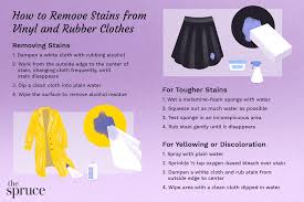 remove stains from vinyl clothes