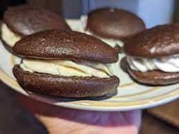 whoopie pies in maine what are they