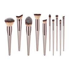 makeup brush set by amore beauty