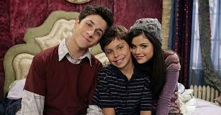 A typical family, which includes a mom, theresa russo; Are You More Alex Justin Or Max Russo From Wizards Of Waverly Place Wizards Of Waverly Place Max Russo Wizards Of Waverly