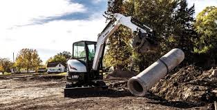 5 Tips For Better Lifting With Your Compact Excavator