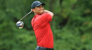 Woods, who also has had four surgeries on his left knee, first had microdiscectomy surgery on his back in march 2014, then had two similar procedures in the fall of 2015. Tiger Woods Cleared For Full Practice Following Knee Surgery