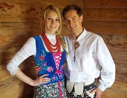 The stochastic (stoch) normalizes price as a percentage between 0 and 100. Kamil Stoch With His Wife Play Jigsaw Puzzle For Free At Puzzle Factory
