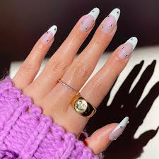 14 studded french manicures trending