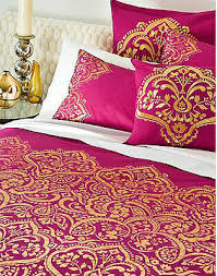henna hot pink gold jacquard quilt