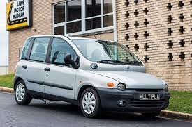 Based on the bravo/brava, the multipla was shorter and wider than its rivals. Fiat Multipla 1998 Lane Motor Museum