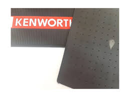 kenworth oem black rubber floor mats w