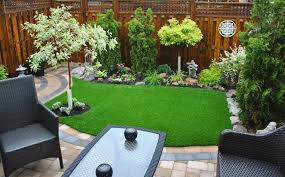 synthetic turf fading or staining