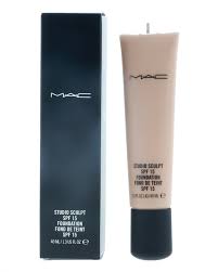 mac cosmetics studio waterweight spf 30
