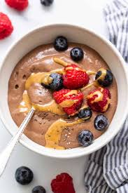 blended chocolate chia seed pudding