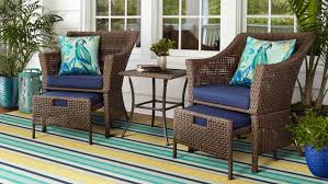 Shop patio and outdoor furniture top brands at lowe's canada online store. Relaxing Outdoor Living Spaces