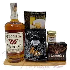 wyoming whiskey gift basket by pompei
