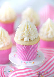 moist vanilla cupcake recipe preppy