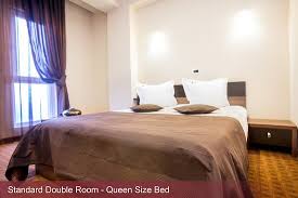 Double Room 1 Queen Bed And 1 Futon Bed