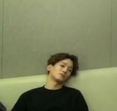 Pin de — 𝒉𝒚𝒖𝒄𝒌𝒄𝒉𝒂𝒏𝒏𝒊𝒆 em EXO funny | Kpop memes, Memes kpop, Memes